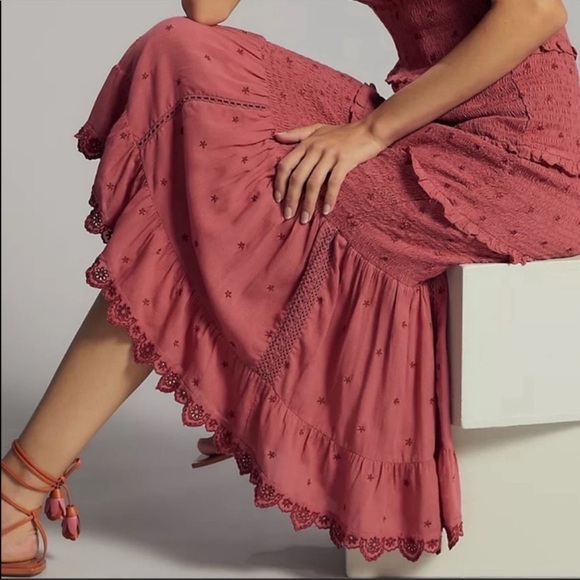 ANTHROPOLOGIE Forever That Girl Embroidered Midi Dress Floral Smocked Tired L - Picture 2 of 14